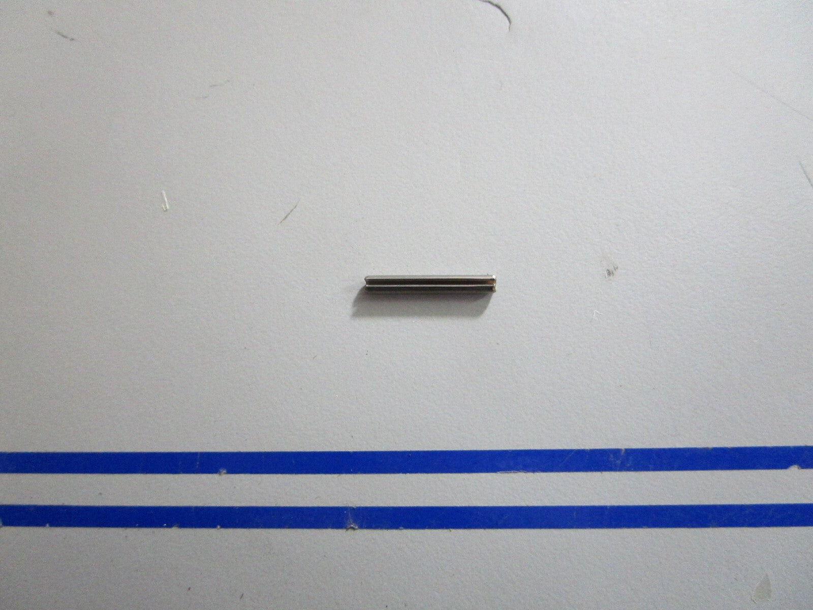*NEW OEM* 0810 OMC Johnson Evinrude Roll Pin 303261 0303261