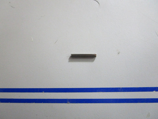*NEW OEM* 0810 OMC Johnson Evinrude Roll Pin 303261 0303261