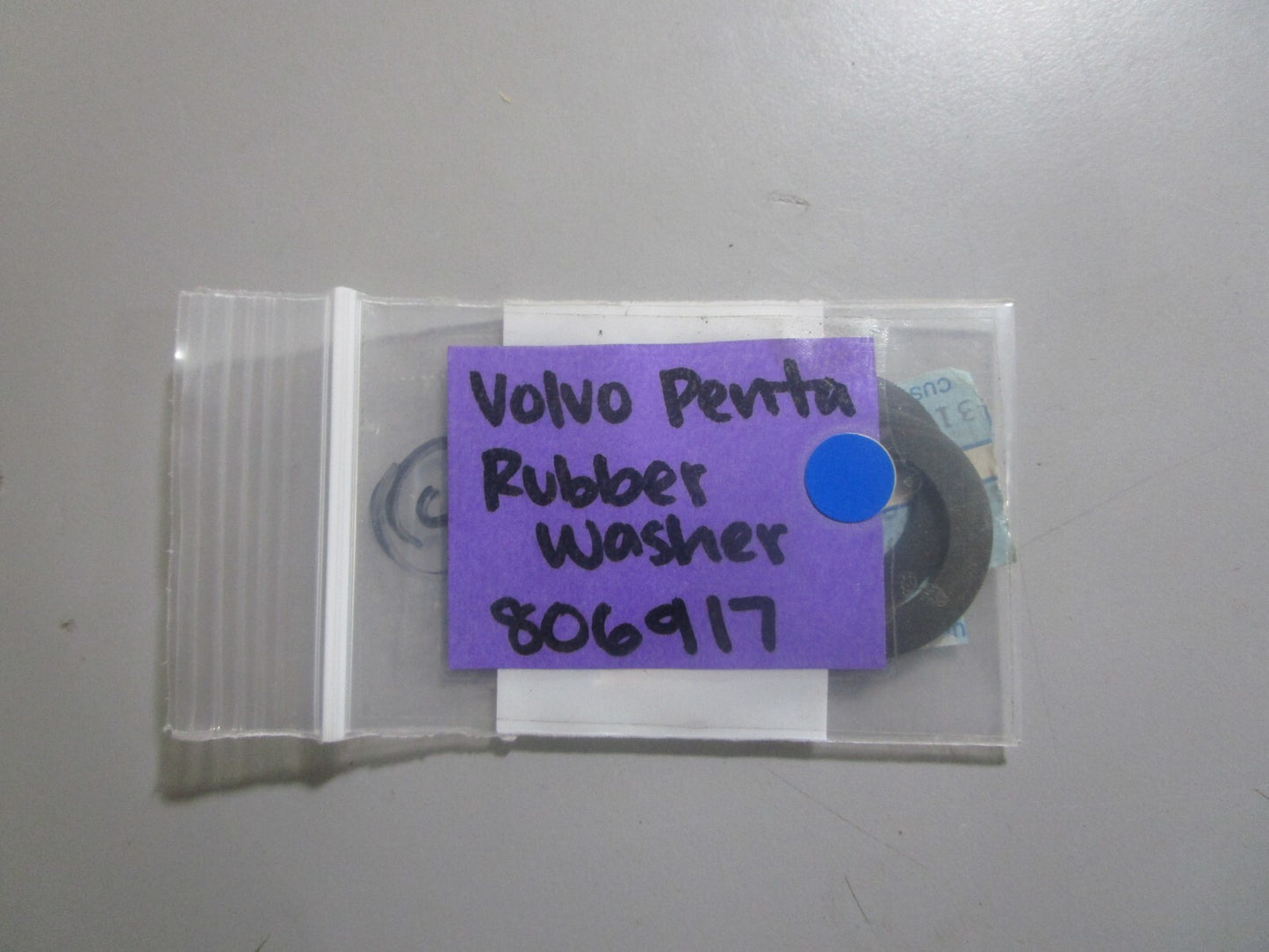 *NEW OEM* 0810 Volvo Penta Rubber Washer 806917