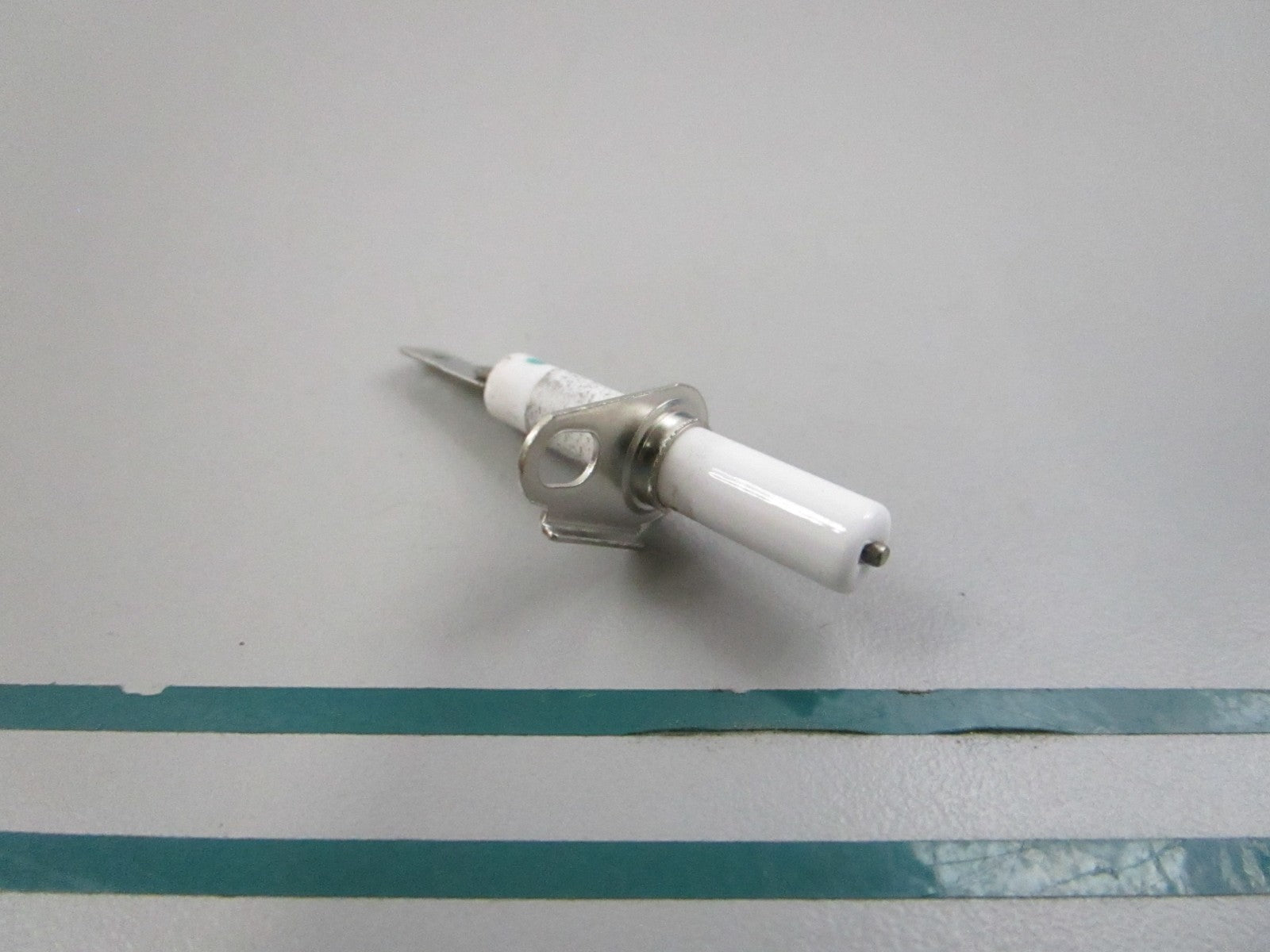 NEW OEM WP74009958 Whirlpool Ignitor 0810