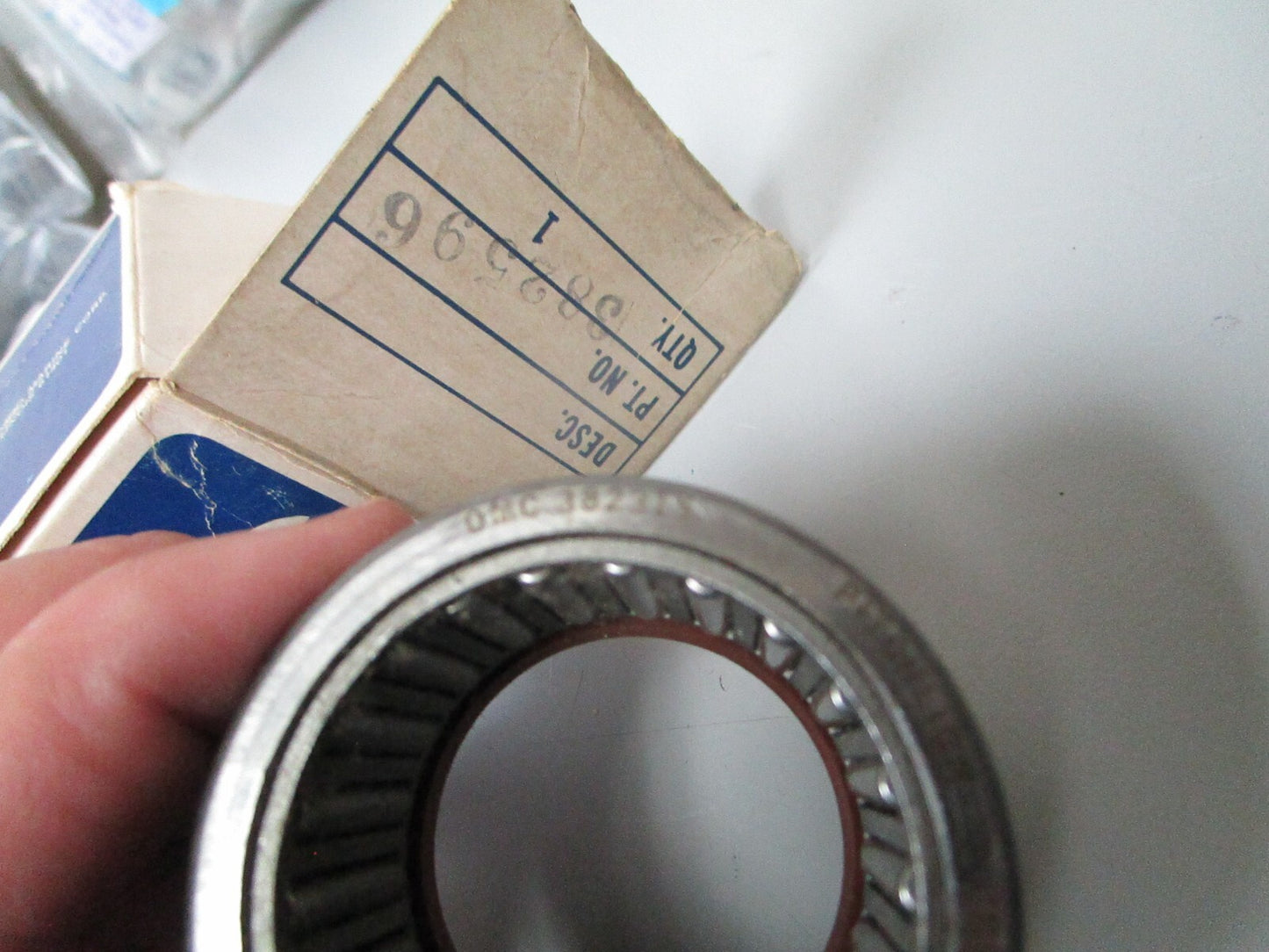 *NEW OEM* 0810 OMC Johnson Evinrude Bearing 382596 0382596