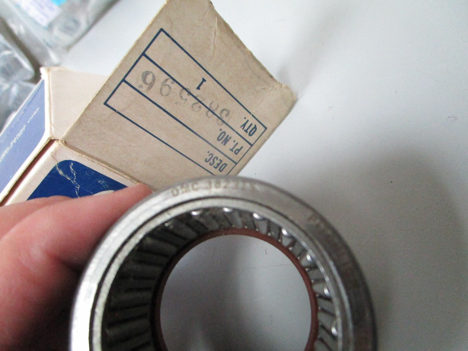 *NEW OEM* 0810 OMC Johnson Evinrude Bearing 382596 0382596