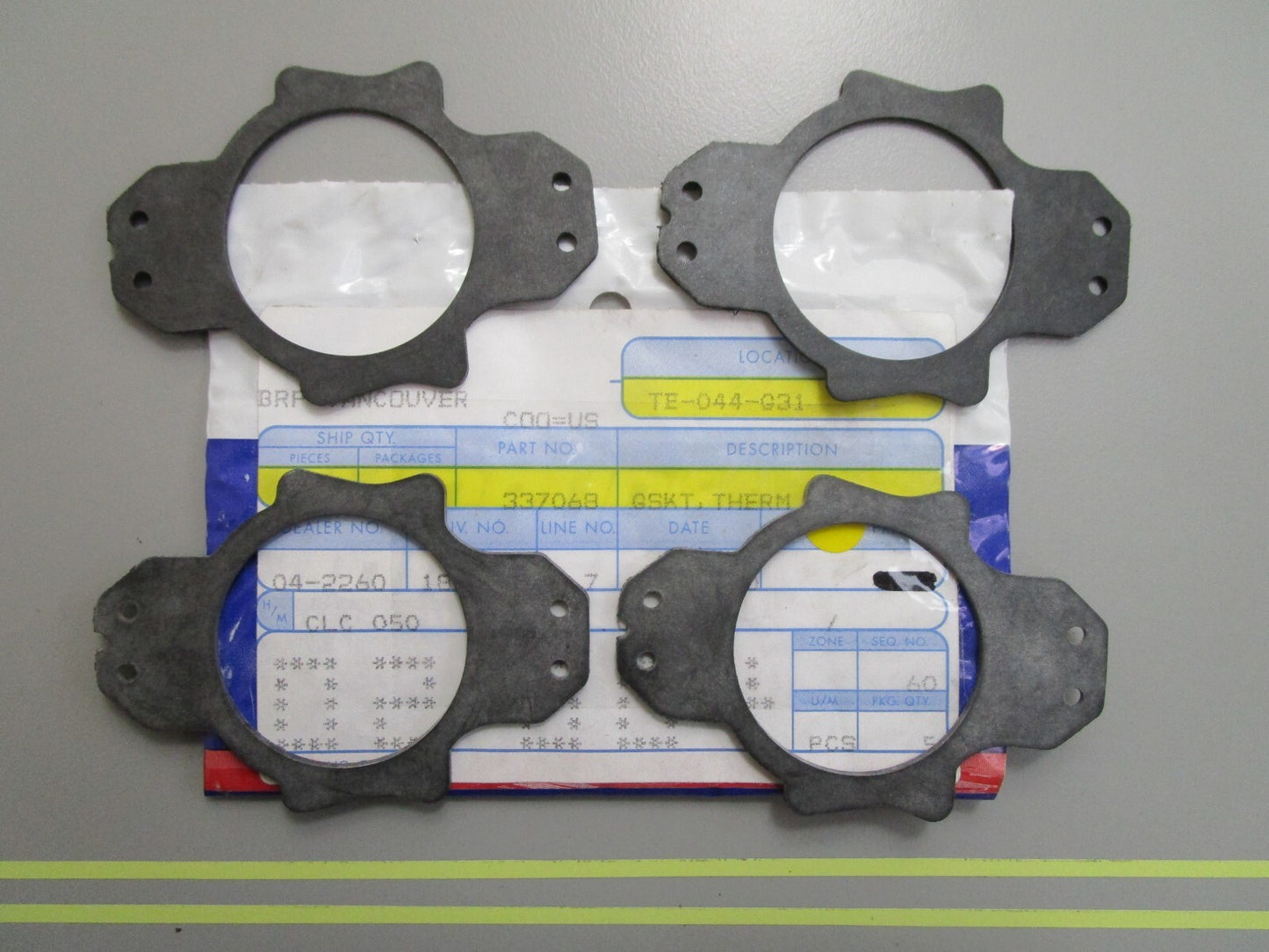 *NEW OEM* (LOT OF 4) 0810 OMC Johnson Evinrude Thermostat Gasket 337068 0337068