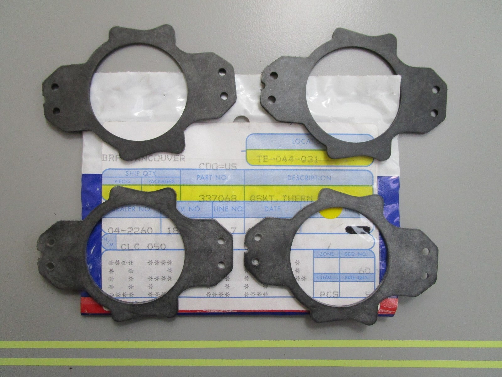 *NEW OEM* (LOT OF 4) 0810 OMC Johnson Evinrude Thermostat Gasket 337068 0337068
