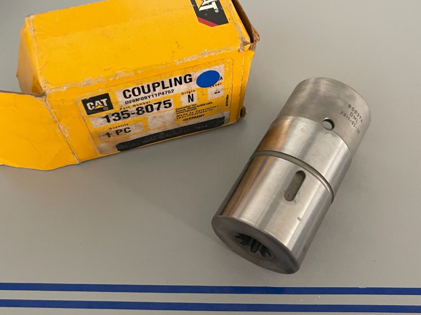 *NEW OEM* 0720 CAT Caterpillar Coupling 135-8075