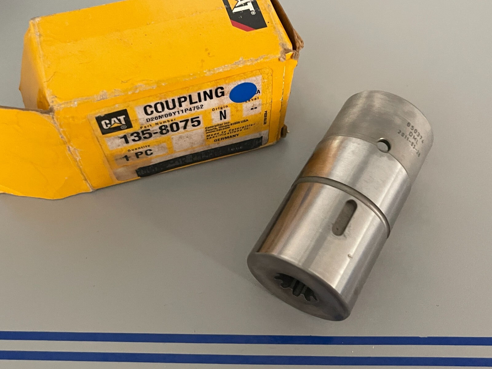 *NEW OEM* 0720 CAT Caterpillar Coupling 135-8075