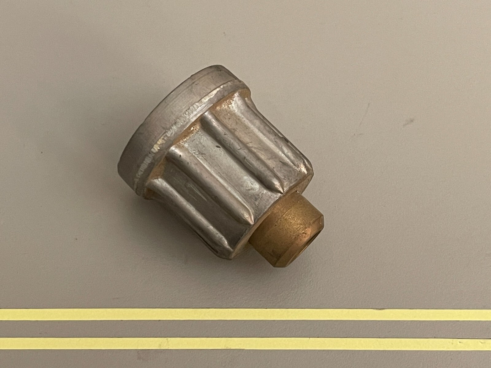 *NEW OEM* 0810 OMC Johnson Evinrude Clutch Hub 376769 0376769