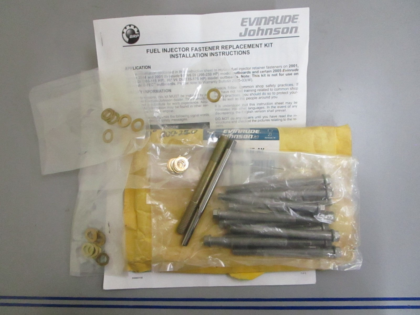 *NEW OEM* 0820 OMC Johnson Evinrude V6 FI Screw Kit Ay 5006650