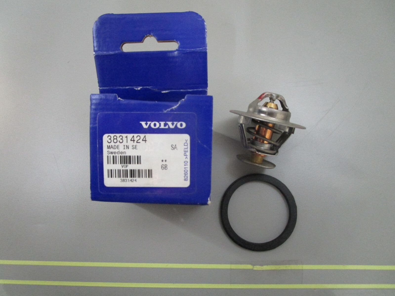 *NEW OEM* 0810 Volvo Penta Thermostat Kit 3831424