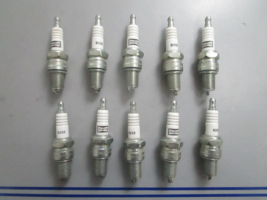 *NEW* (LOT OF 10) 0820 Champion Spark Plug 8332