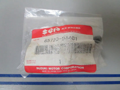 *NEW OEM* 0810 Suzuki Fuel Connector Plug 65720-94401