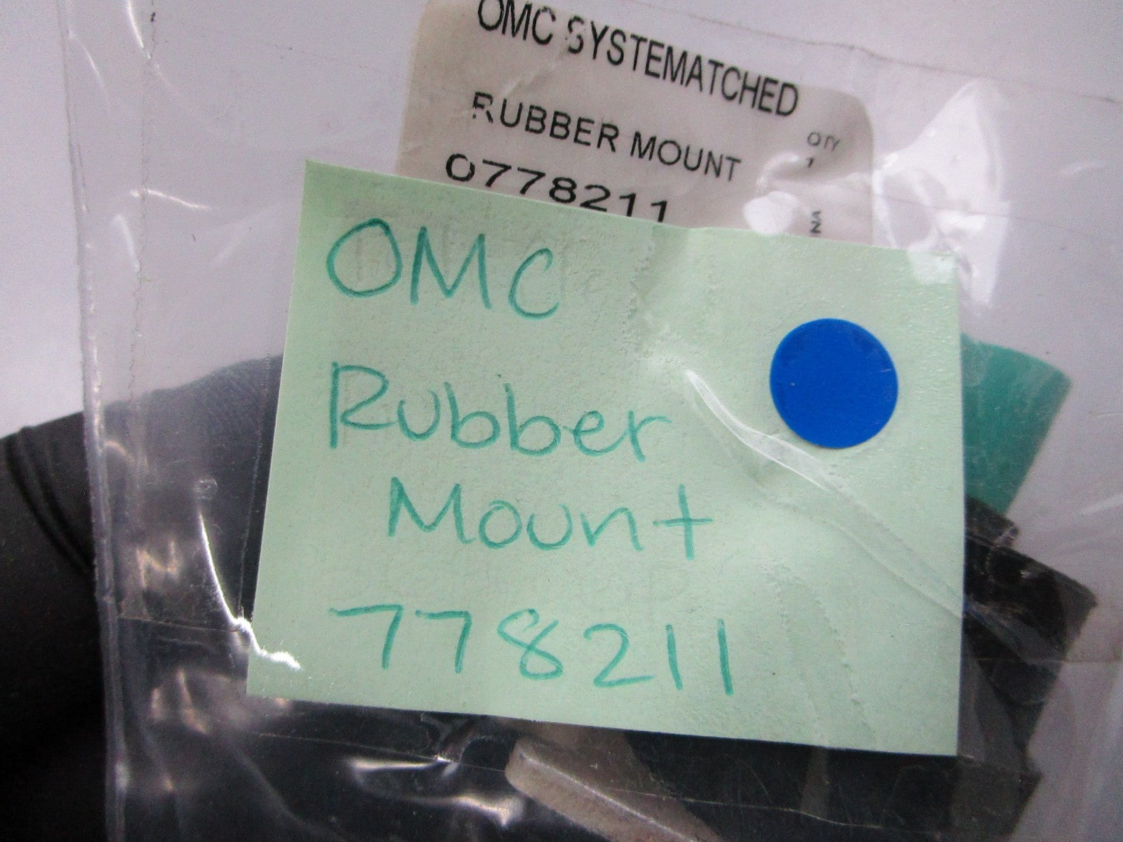 *NEW OEM* 0720 OMC Johnson Evinrude Rubber Mount 778211 0778211