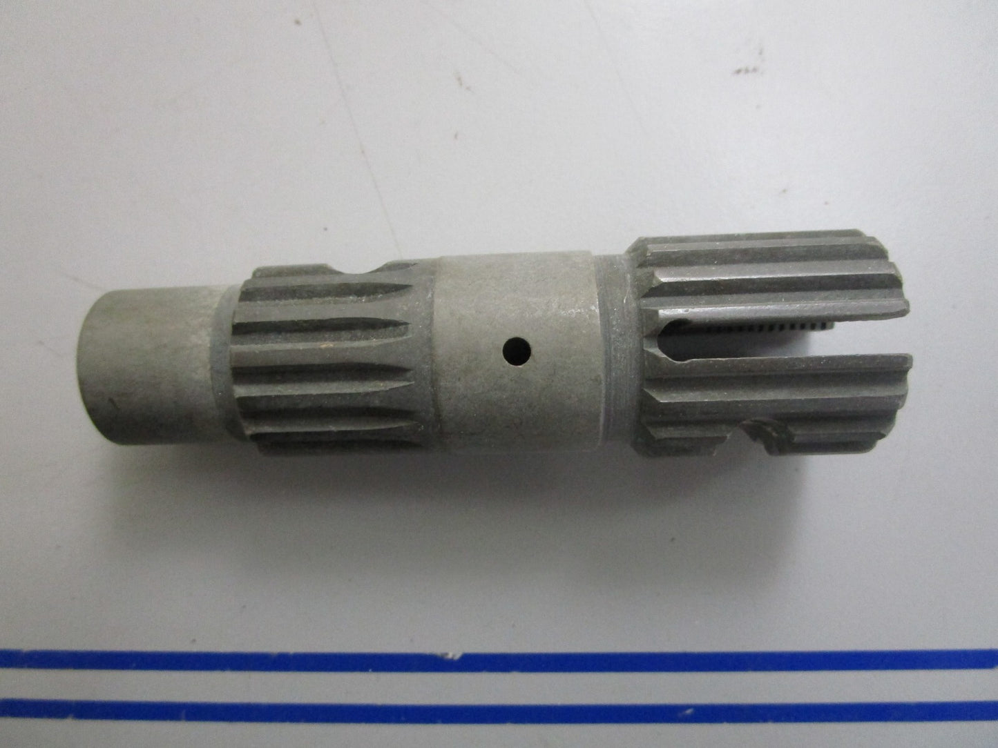 *NEW OEM* 0820 Mercury Quicksilver Upper Swivel Shaft 32582