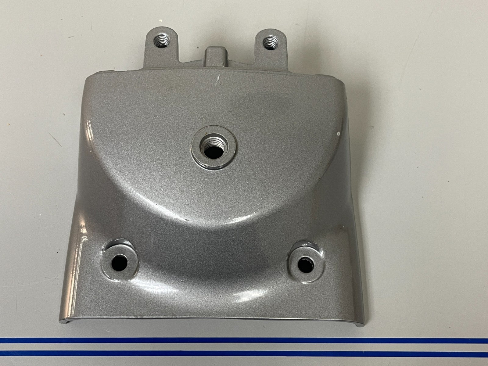 NEW OEM 3854401 3852291 Volvo Penta Upper Gear Bearing Cover 0720