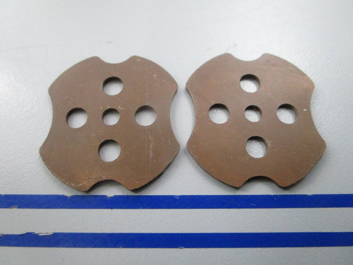 NEW OEM (LOT OF 2) 331363 0331363 OMC Johnson Evinrude Gasket 0810