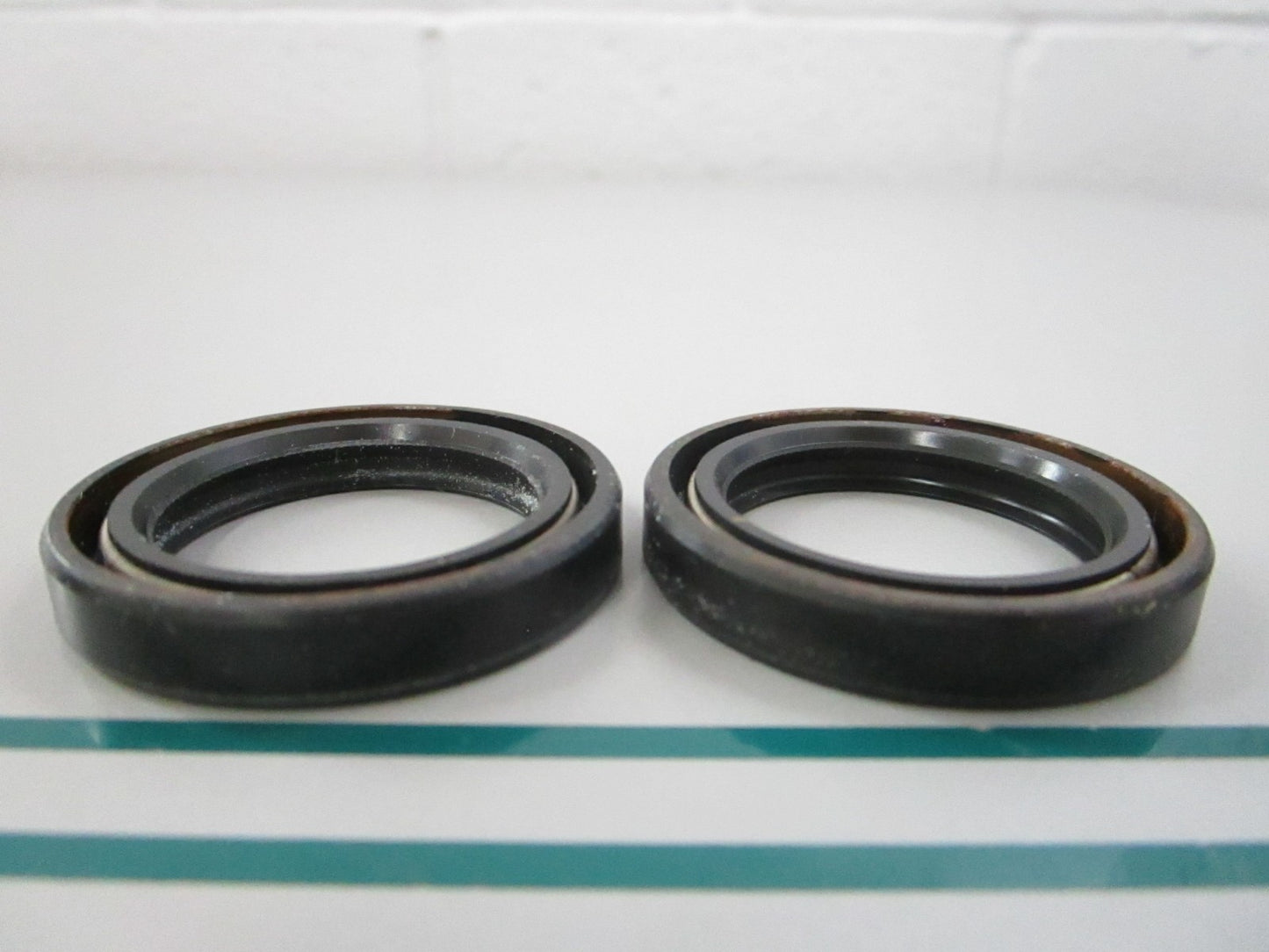 NEW OEM (LOT OF 2) 93102-30M22-00 Yamaha Oil Seal 0810