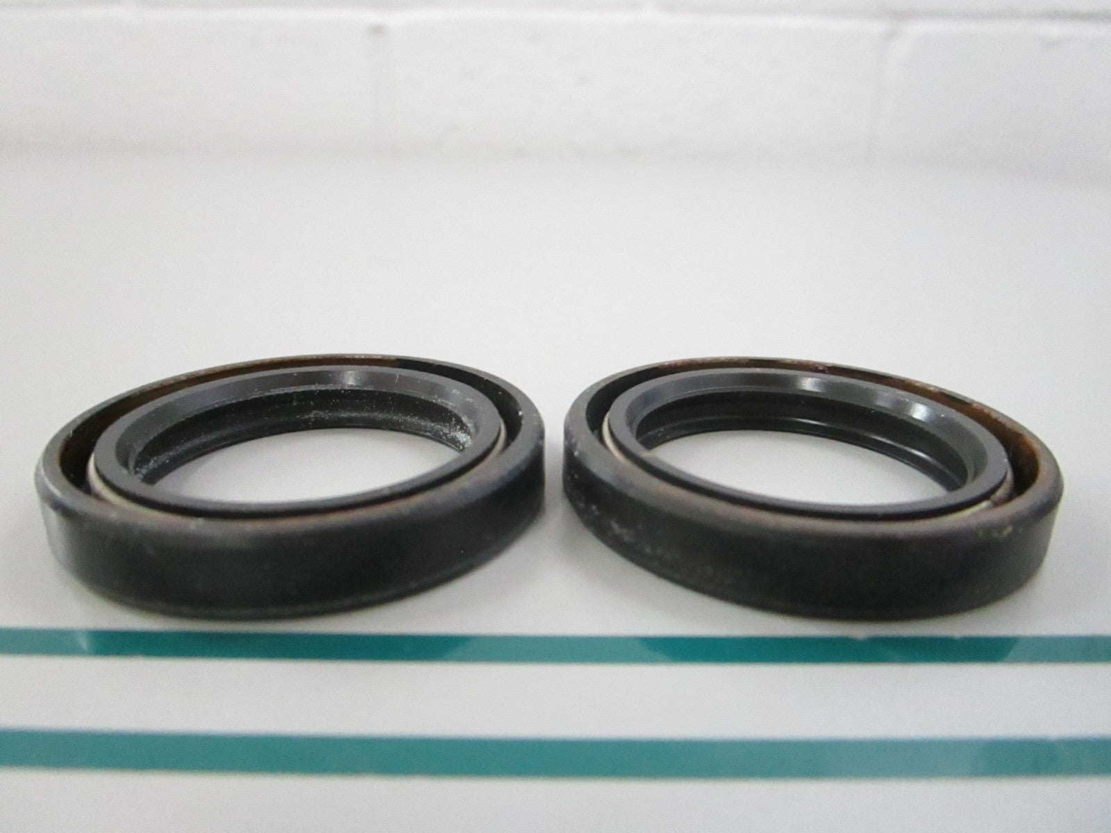 NEW OEM (LOT OF 2) 93102-30M22-00 Yamaha Oil Seal 0810