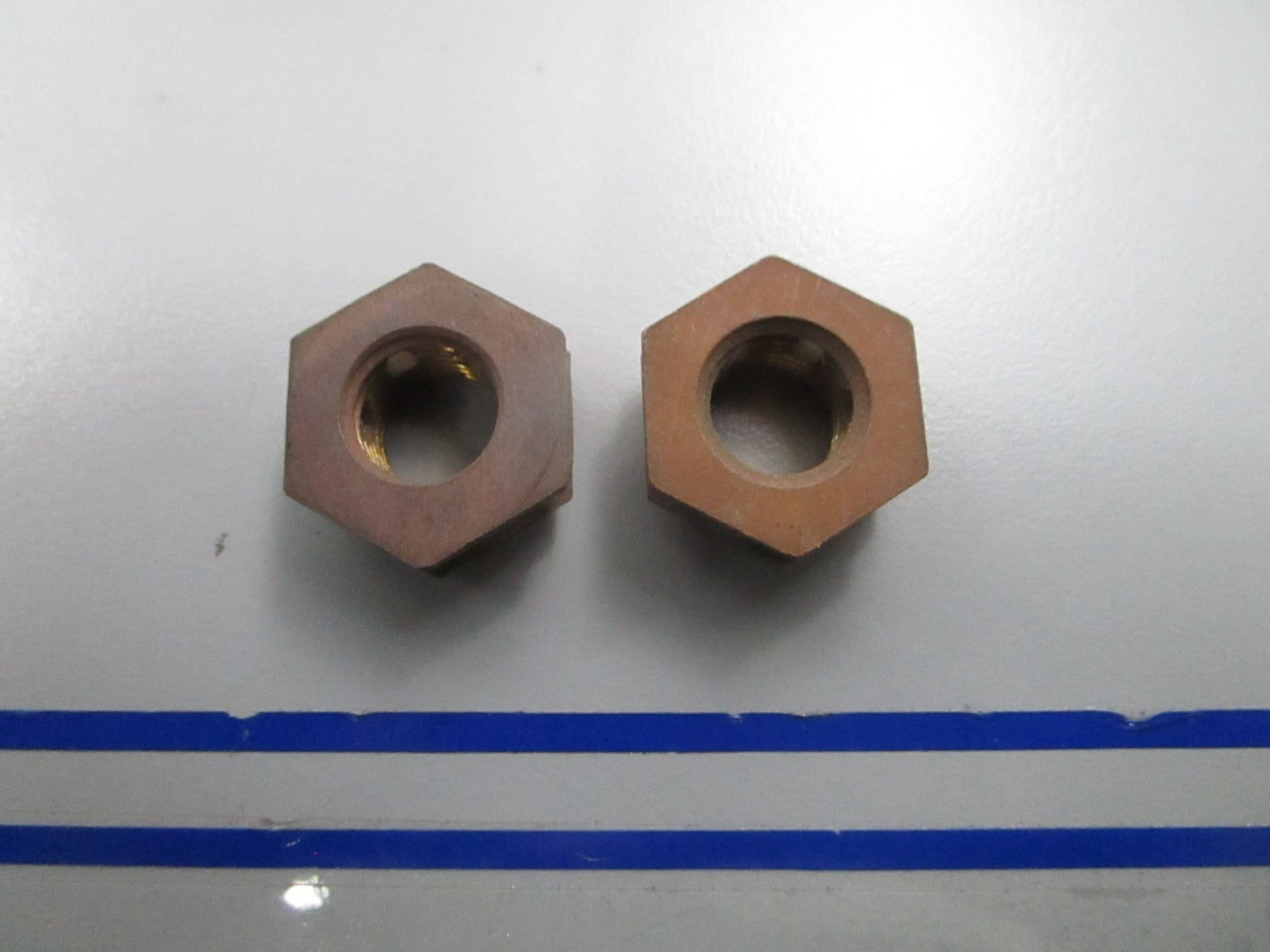 *NEW OEM* (LOT OF 2) 0810 OMC Johnson Evinrude Prop Nut 203829 0203829