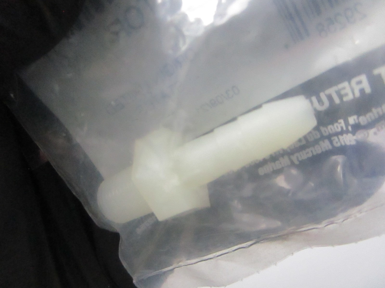 *NEW OEM* 0810 Mercury Quicksilver Connector 22-808624