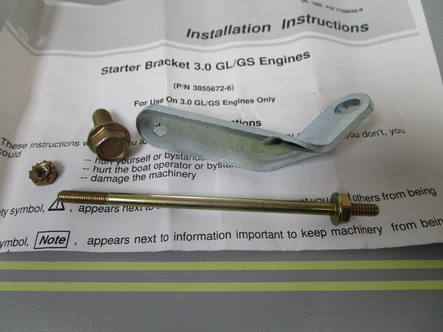 *NEW OEM* 0810 OMC Johnson Evinrude Starter Bracket Kit 3855672