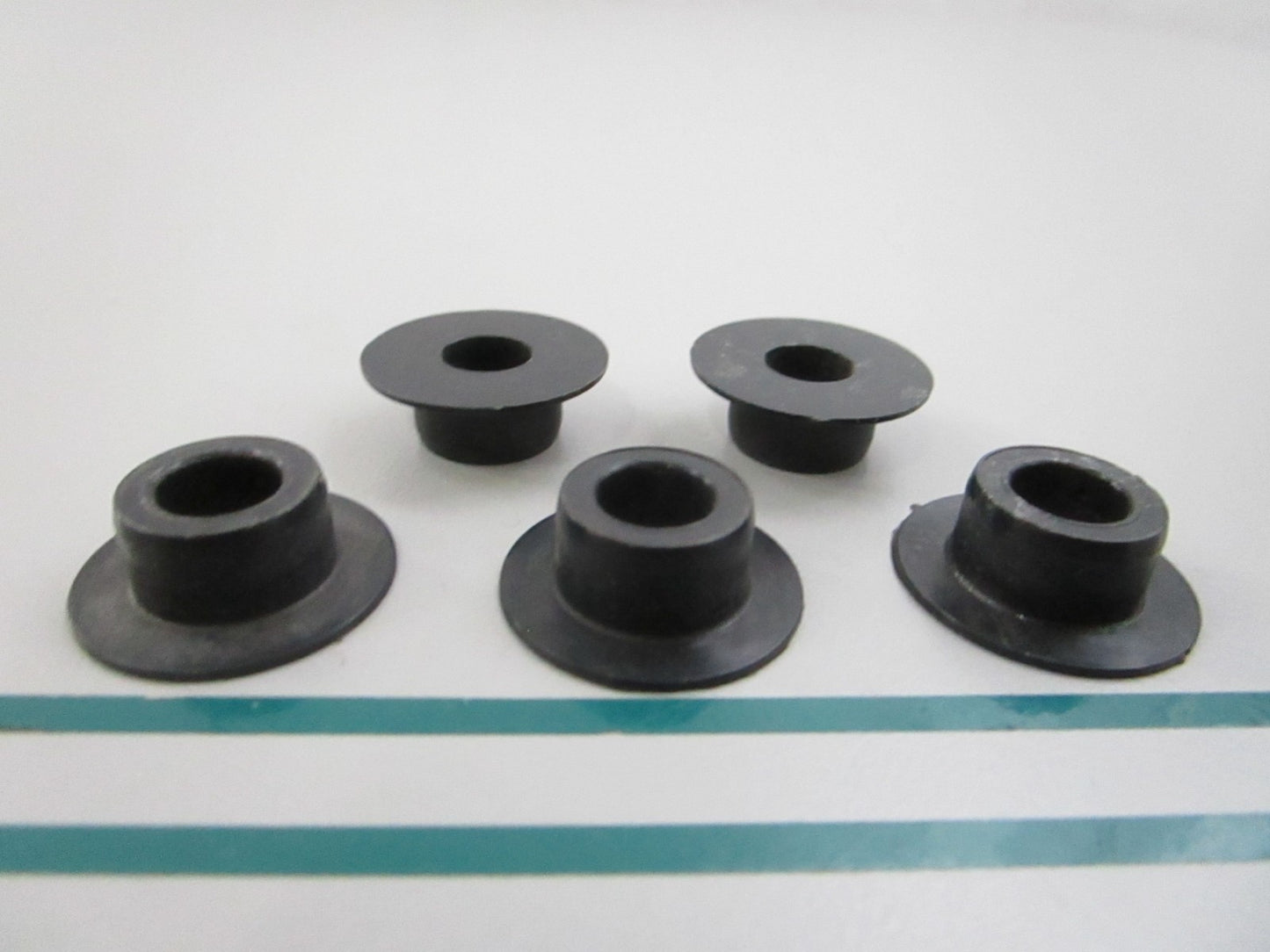 NEW OEM (LOT OF 5) 324642 0324642 OMC Johnson Evinrude Bushing 0810