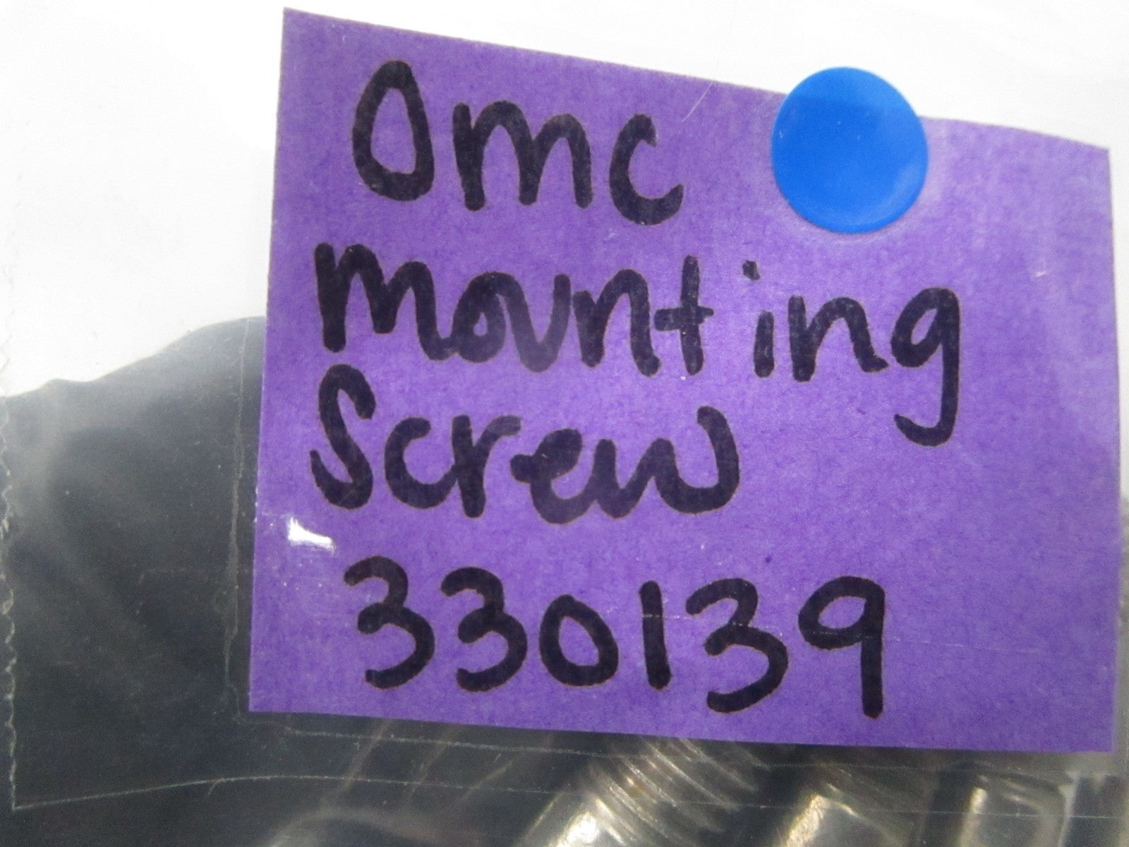 NEW OEM (LOT OF 4) 330139 0330139 OMC Johnson Evinrude Screw 0810
