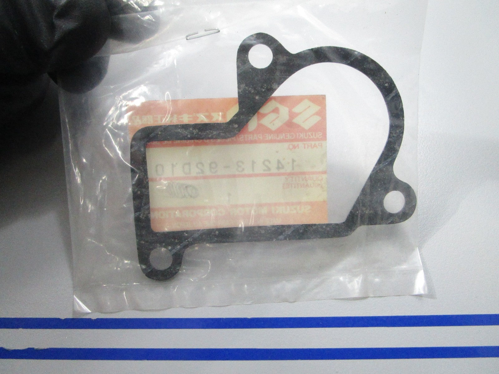 *NEW OEM* 0810 Suzuki Gasket 14213-92D10