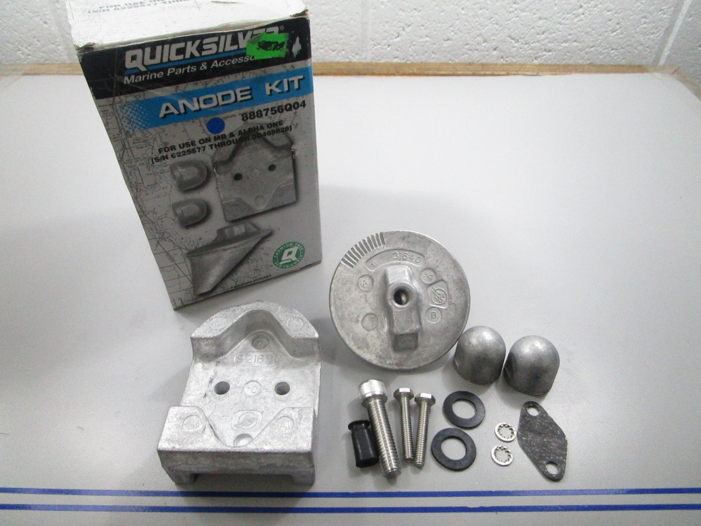 *NEW OEM* 0810 Mercury Quicksilver Anode Kit 888756Q04