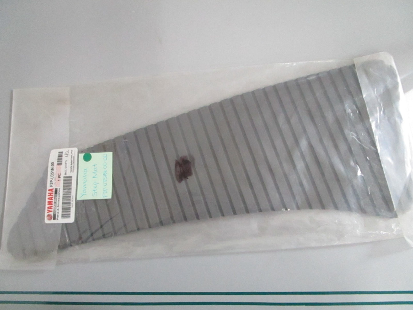 NEW OEM F2P-U351N-00-00 Yamaha Step Mat 0820