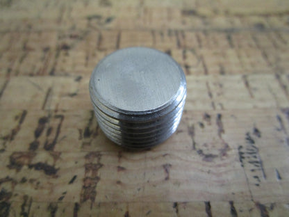 *NEW OEM* 0810 OMC Johnson Evinrude Pipe Plug 3852440