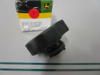 NEW OEM AT372657 John Deere Radiator Filler Cap 0810