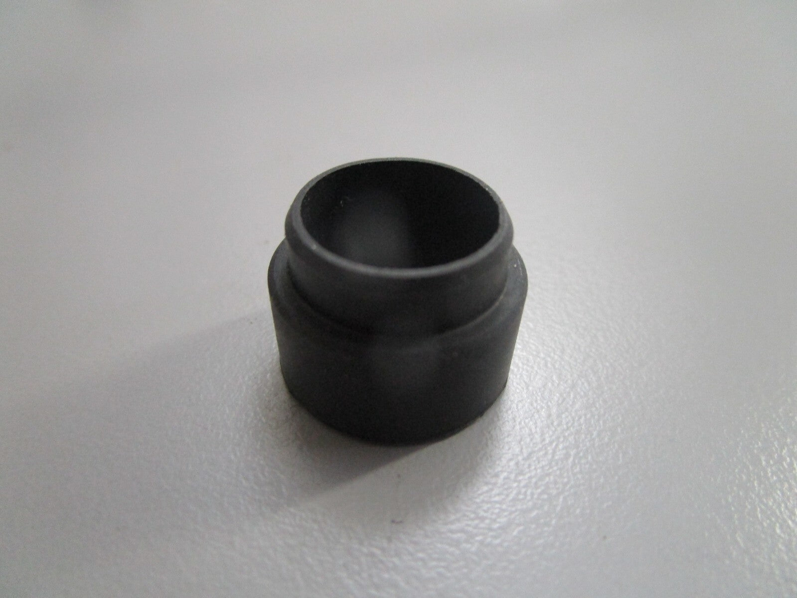 *NEW OEM* 0810 Yamaha Grommet 6T4-43885-00-00