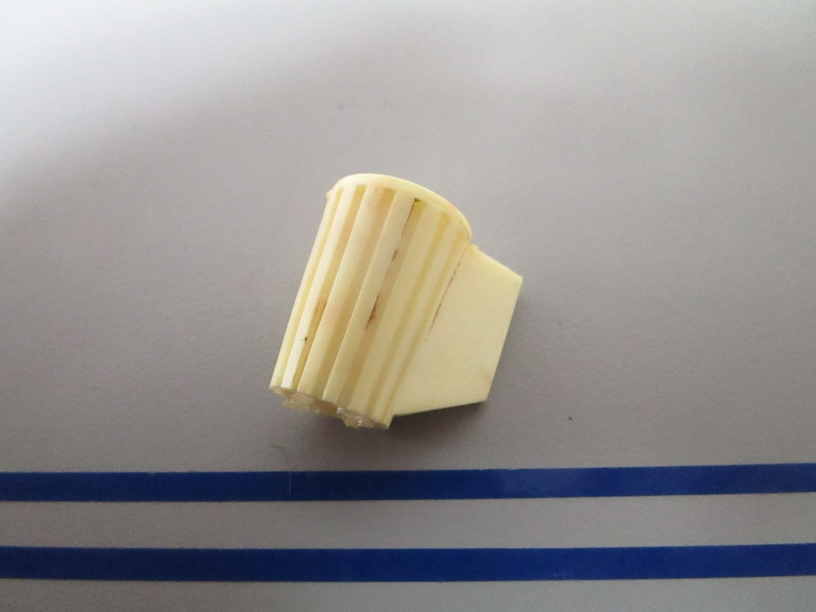 NEW OEM 204701 0204701 OMC Johnson Evinrude Carburetor Adjustment Knob 0810