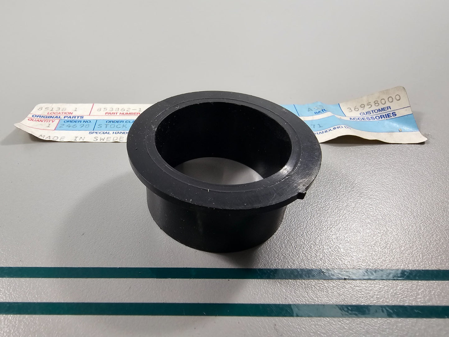 NEW OEM 853862 Volvo Penta Bushing 0810