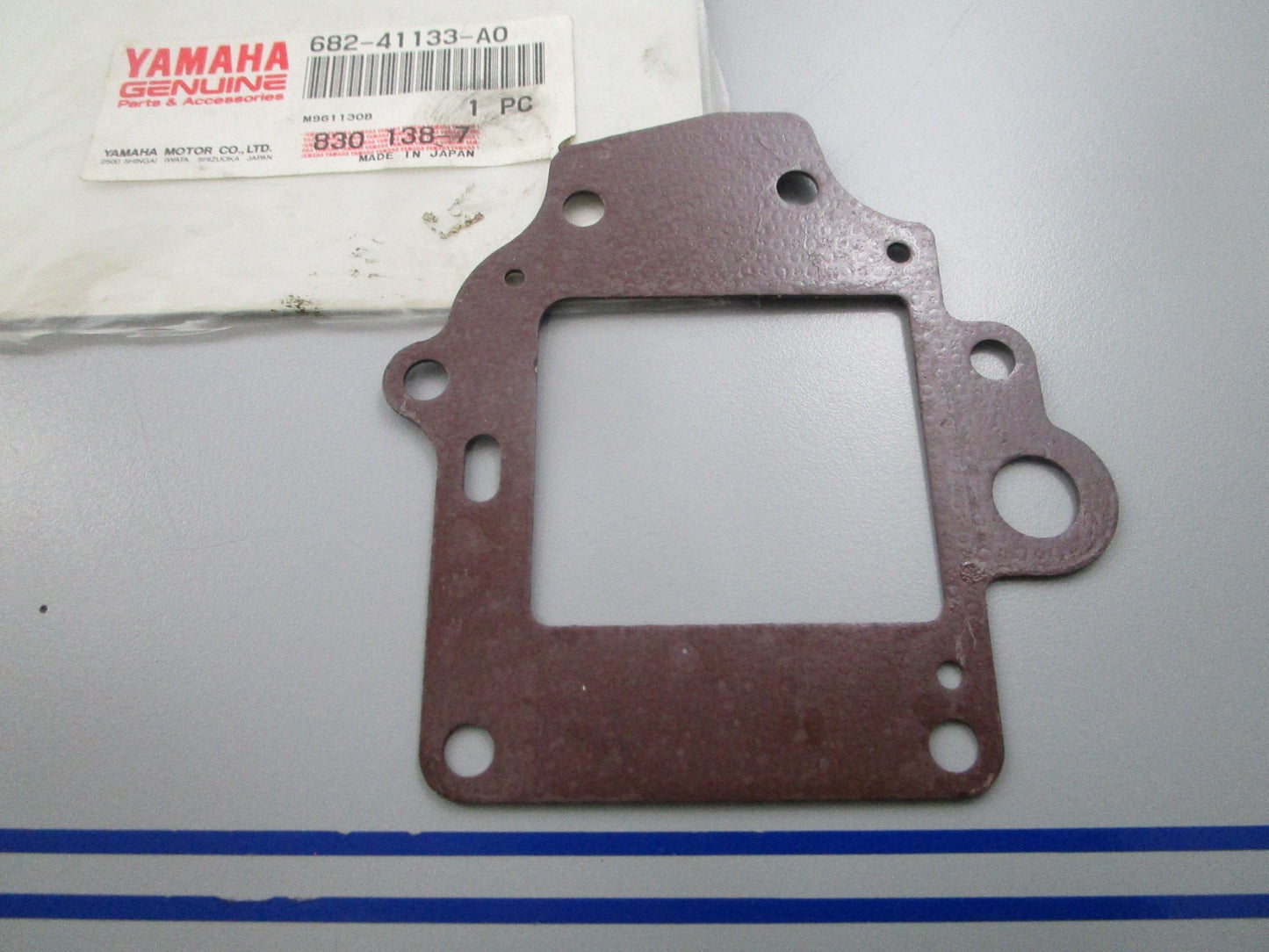 NEW OEM Yamaha 682-41133A0-00 Manifold Gasket 0810