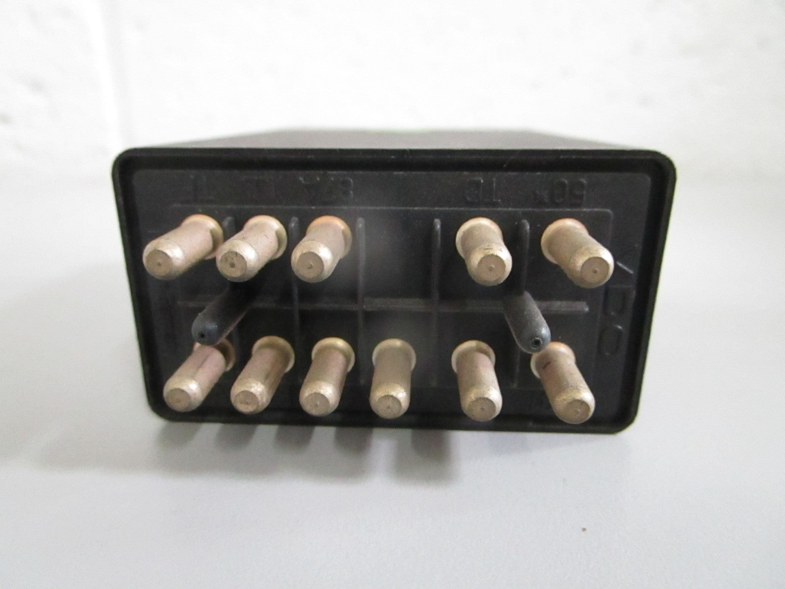 NEW OEM 0045451132 Mercedes-Benz Idle Speed Control Relay 0820
