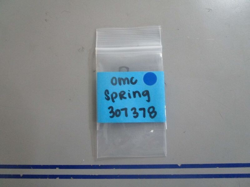 *NEW OEM* 0770 OMC Johnson Evinrude Spring 307378 0307378
