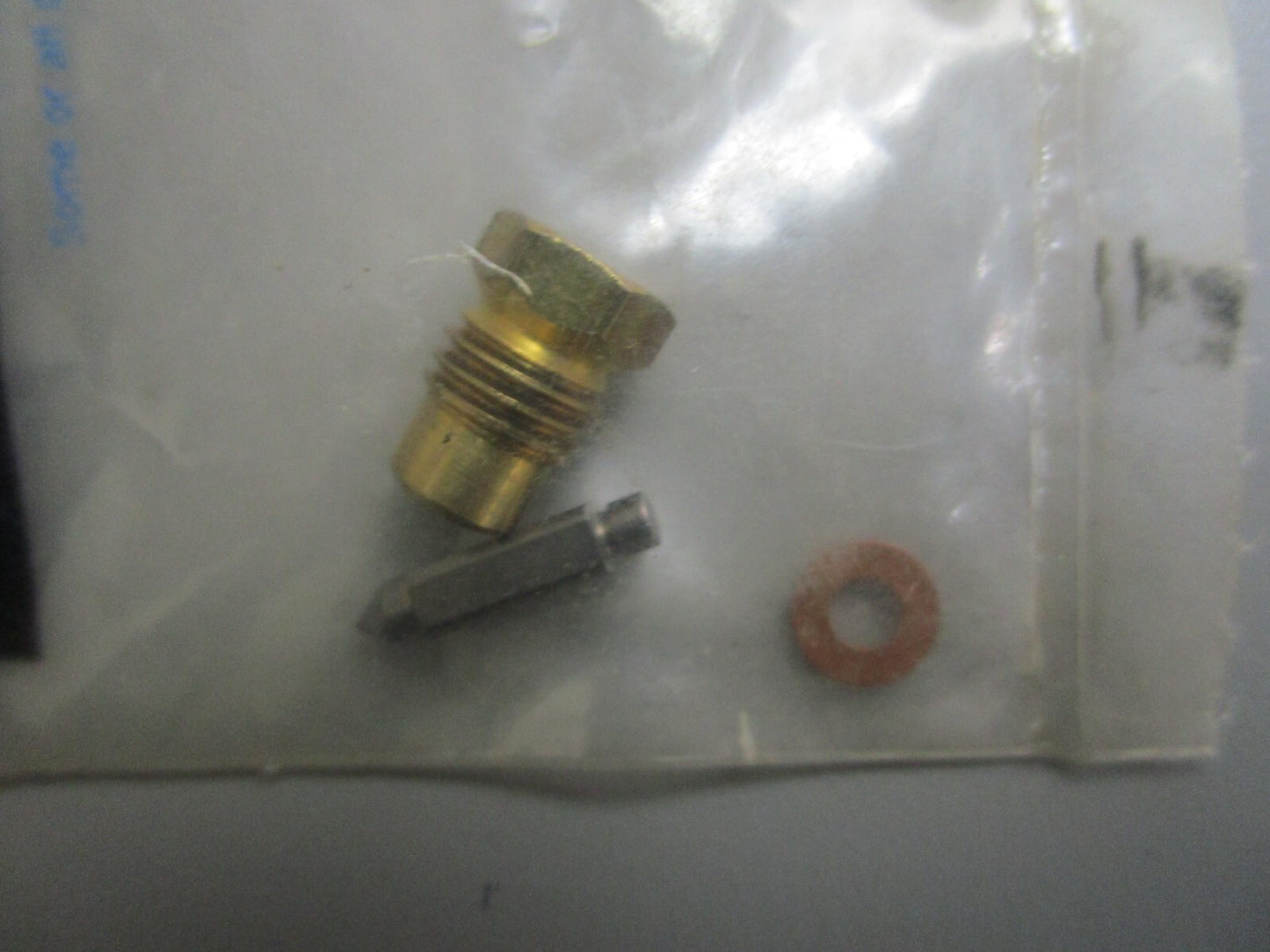 *NEW OEM* 0810 Mercury Quicksilver Carburetor Valve Seat Kit 19271