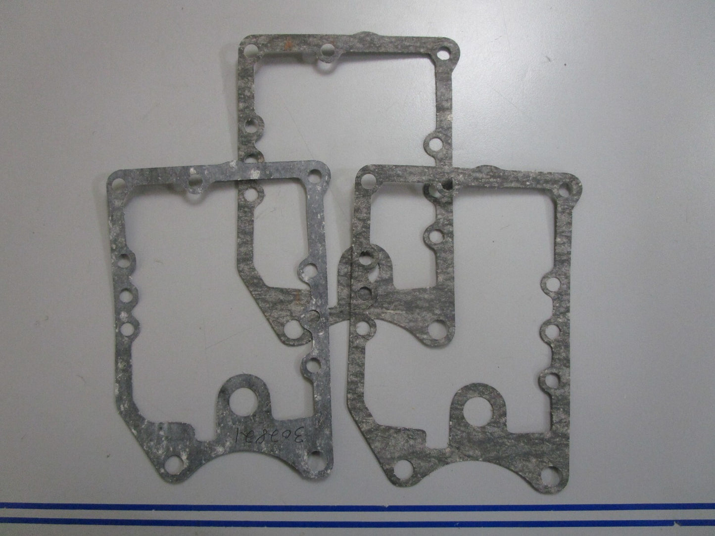 *NEW OEM* (LOT OF 3) 0810 OMC Johnson Evinrude Gasket 302821 0302821