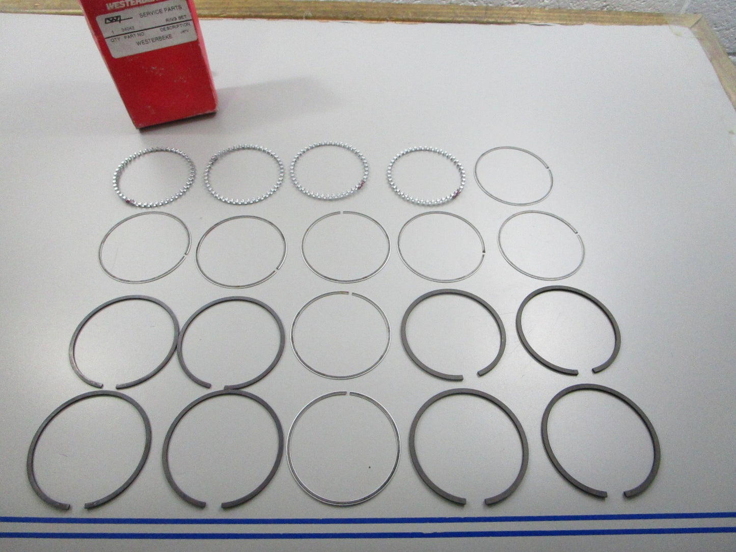 NEW OEM 34042 Westerbeke Ring Set 0810