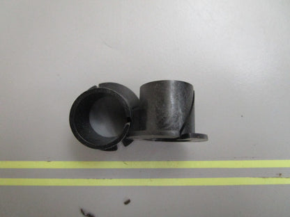 *NEW OEM* (LOT OF 2) 0810 OMC Johnson Evinrude Bushing 914718 0914718