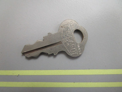 *NEW OEM* 0810 OMC Johnson Evinrude Ignition Key KF68 501583 0501583