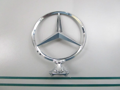 NEW OEM A1155860188 Mercedes-Benz Hood Ornament 0810