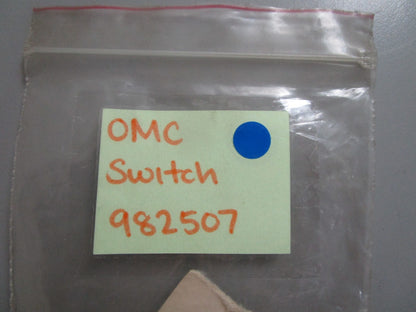 *NEW OEM* 0810 OMC Johnson Evinrude Switch 982507 0982507