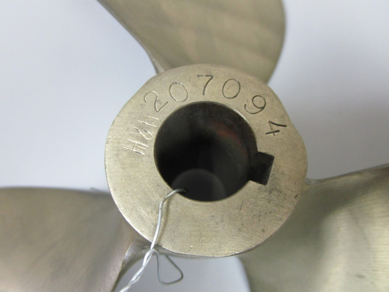 *NEW OEM* 0720 Dyna-jet Cupped Nibral 3 Blade 13x 15 RH  1" SAE Propeller 207094