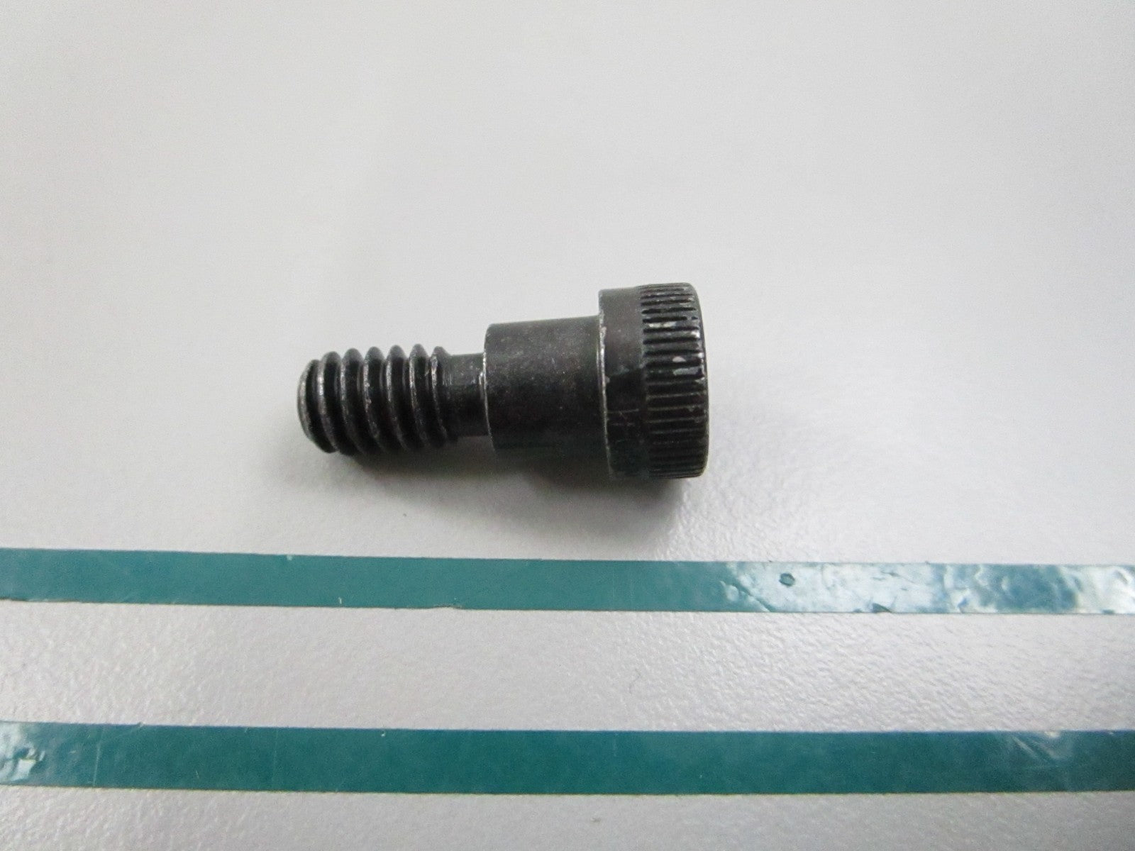 NEW OEM 10201064 Harley Davidson Shoulder Screw 0810