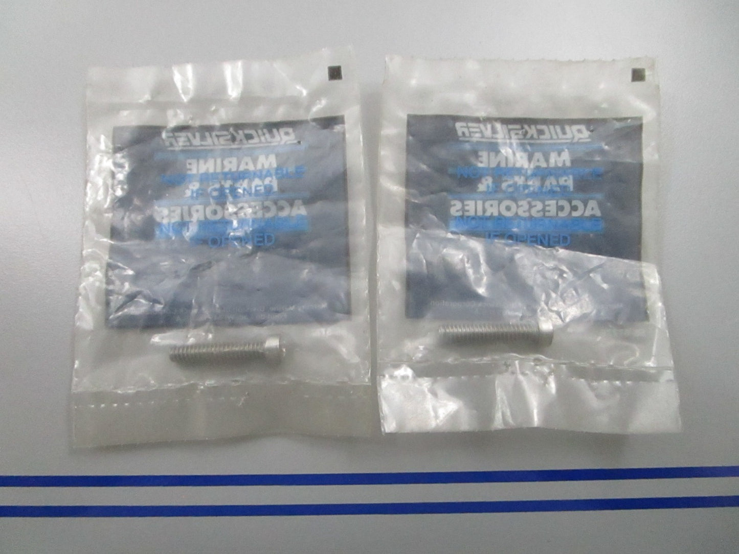 *NEW OEM* (LOT OF 2) 0810 Mercury Quicksilver Screw 10-68918