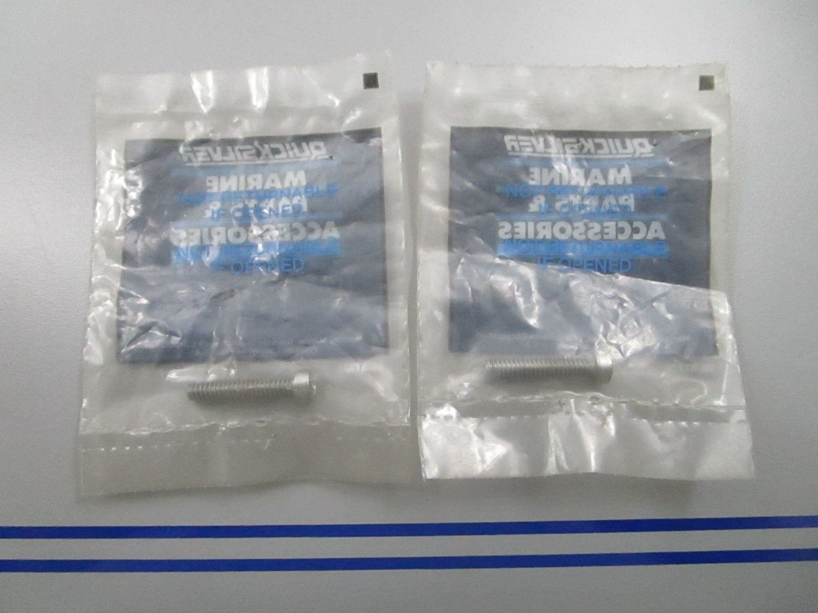 *NEW OEM* (LOT OF 2) 0810 Mercury Quicksilver Screw 10-68918