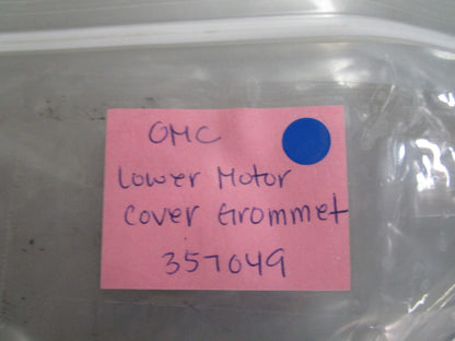 *NEW OEM* 0810 OMC Johnson Evinrude Lower Motor Cover Grommet 357049 0357049