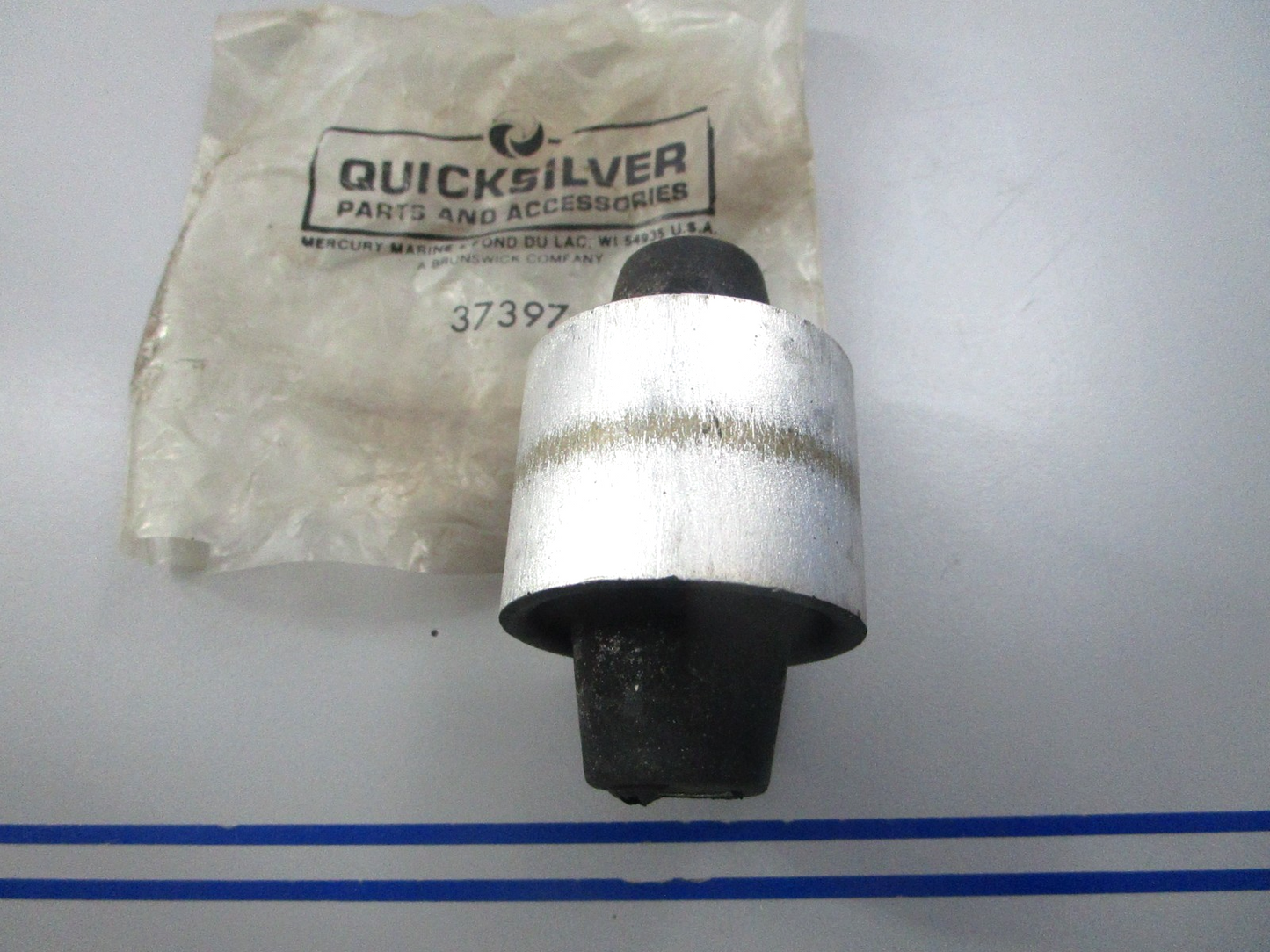 NEW OEM 37397 Mercury Quicksilver Motor Mount 0810